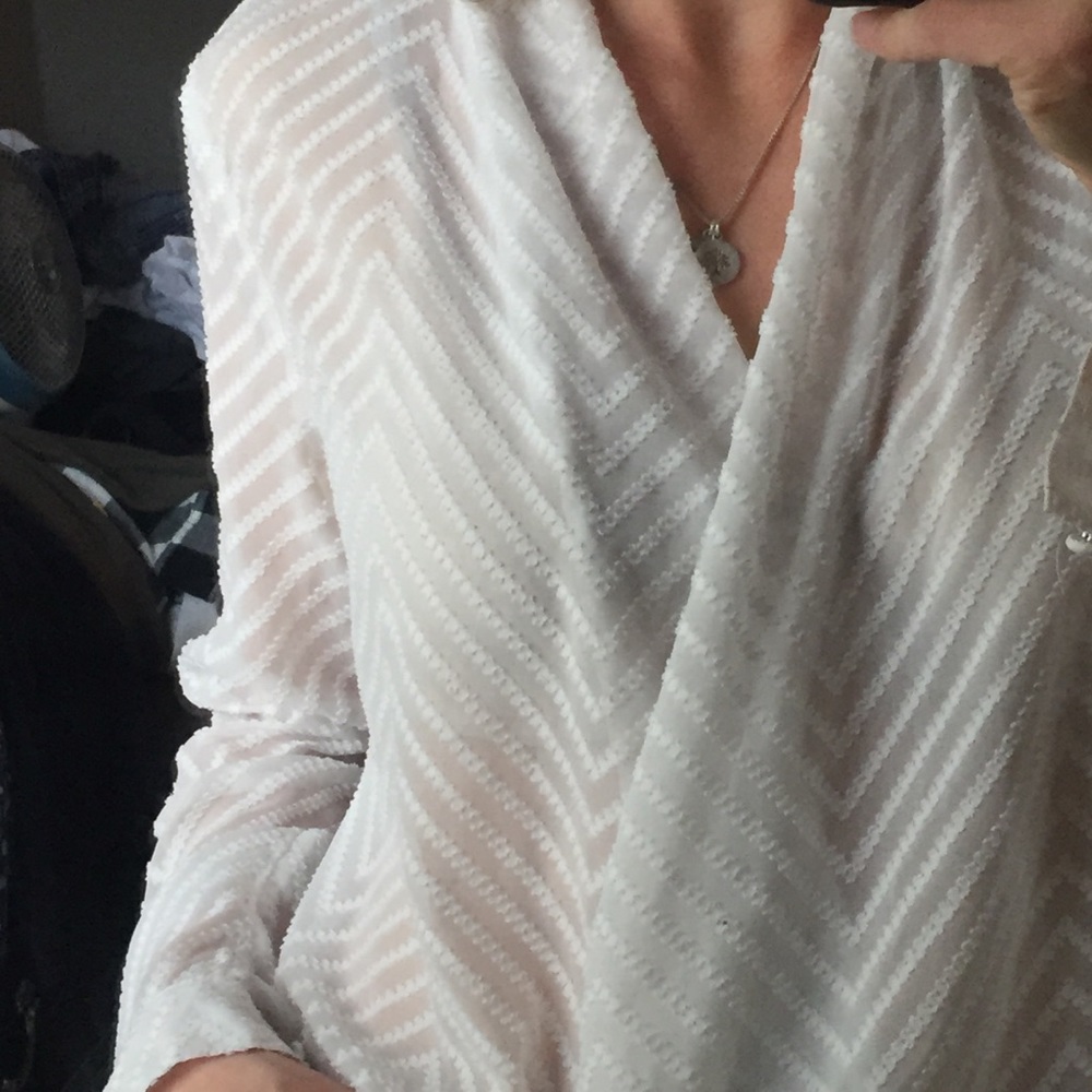 Bisou Bisou by Michele Bohbot white blouse